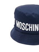 Cappello bucket per bambino Moschino Kids blu con stampa logo - Rubino Kids