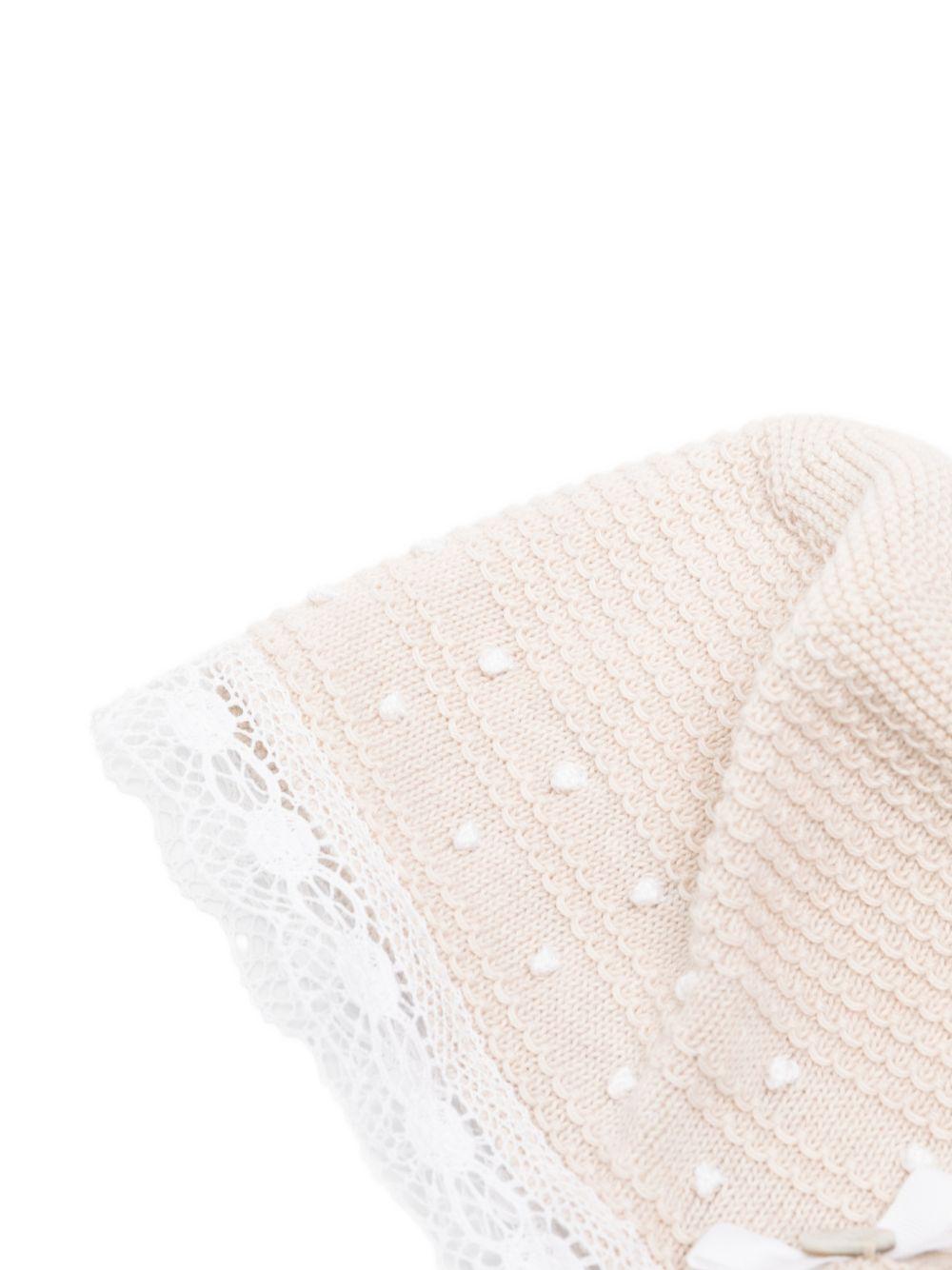 Cappello per neonata Paz Rodriguez beige con dettagli in pizzo - Rubino Kids