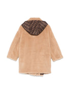 Cappotto per bambina Fendi Kids beige con tasche anteriori e logo sul polso - Rubino Kids