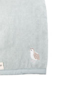 Guanto da bagno per neonati Avery Row azzurro in cotone biologico - Rubino Kids