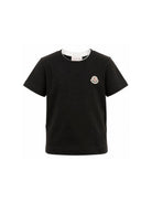 T-shirt per bambino Moncler Enfant nera con dettaglio logo L29548C0000889AFV 999 MONCLER KIDS 