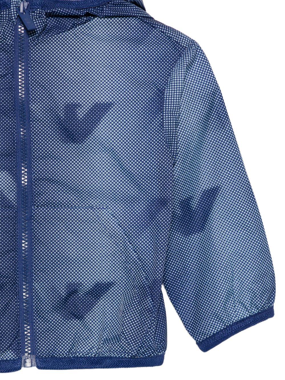 Giubbino per neonato Emporio Armani Kids blu con logo aquila all-over EB001156 AF20710 FB407 EMPORIO ARMANI KIDS 