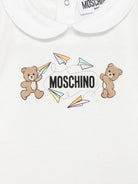 Set tutina e cappellino per neonati Moschino Kids bianco con stampa Teddy Bear MUY090LAA01 10063 MOSCHINO KIDS 