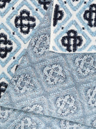 Sciarpa per bambino Casablanca Kids azzurra con motivo monogramma all-over KPF26ACC30201 MULTI CASABLANCA KIDS 