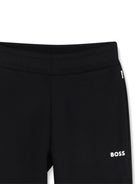 Tuta sportiva per bambino BOSS Kidswear nero con dettaglio logo J52403 09B BOSS KIDS 