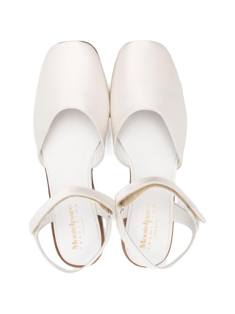 Sandali per bambina Andrea Montelpare bianchi con cinturino alla caviglia MT11851 VAR1 MONTELPARE TRADITION 