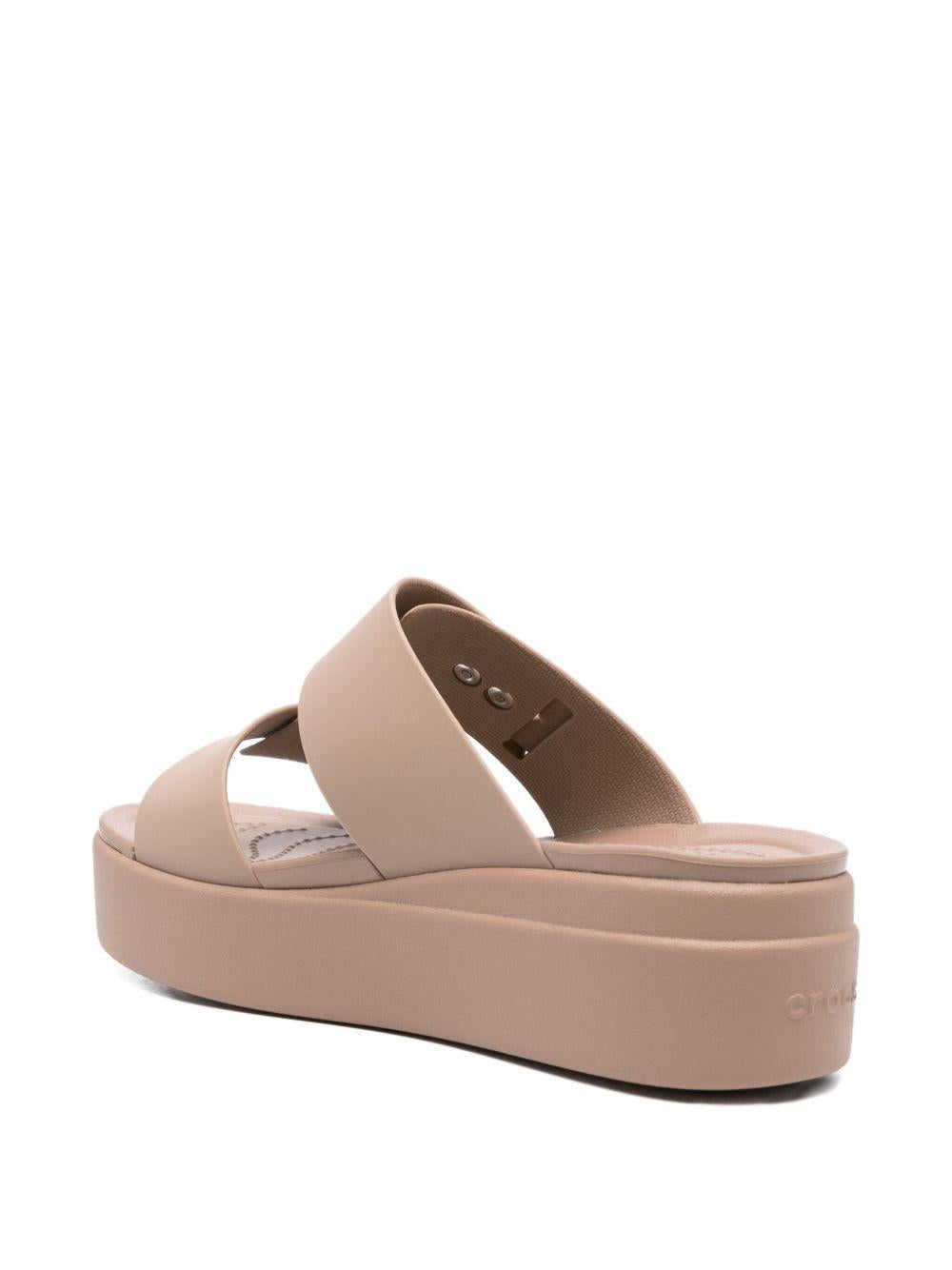 Sandali Brooklyn per donna Crocs beige con doppia fibbia 207431 LATT CROCS KIDS 