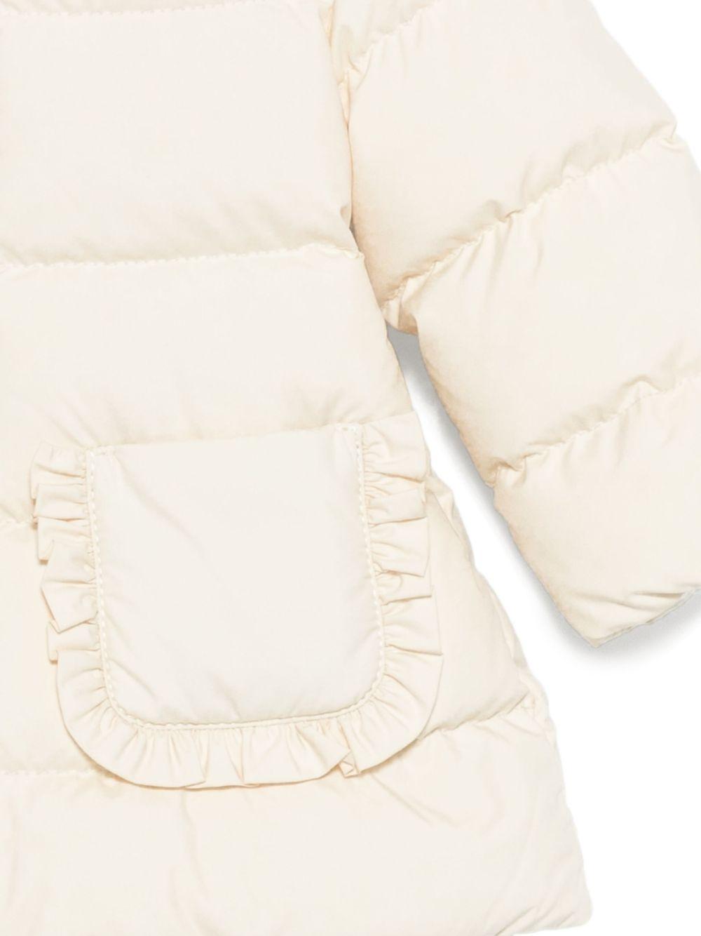 Giubbino per neonata Moncler Enfant beige con ruches sulle tasche K29511C00001597YW 041 MONCLER ENFANT 