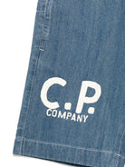 Shorts per bambino C.P. Company Kids in denim con stampa con logo CUQ00AL0E31 81161 C.P.COMPANY KIDS 