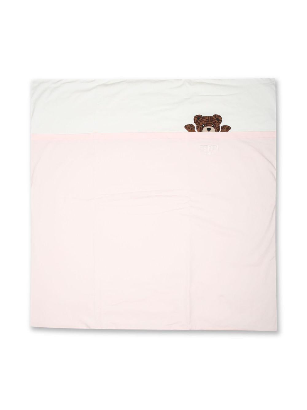Coperta per neonata Fendi Kids bianca e rosa con dettaglio Teddy Bear BUJ282 ST8 F0C11 FENDI KIDS 