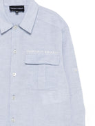 Camicia per bambino Emporio Armani Kids azzurra con logo ricamato sul davanti EB000971 AF20974 U9333 EMPORIO ARMANI KIDS 