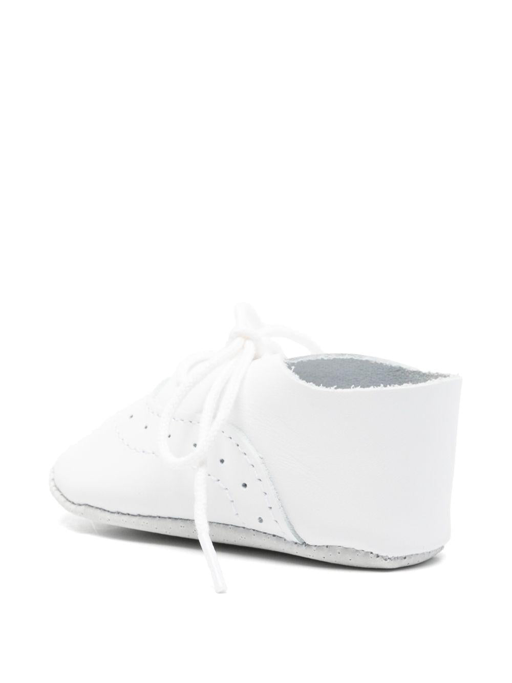 Scarpe primi passi per neonato Tartine & Chocolat bianche con dettaglio traforato CC80001 01 TArtine & Chocolat KIDS 
