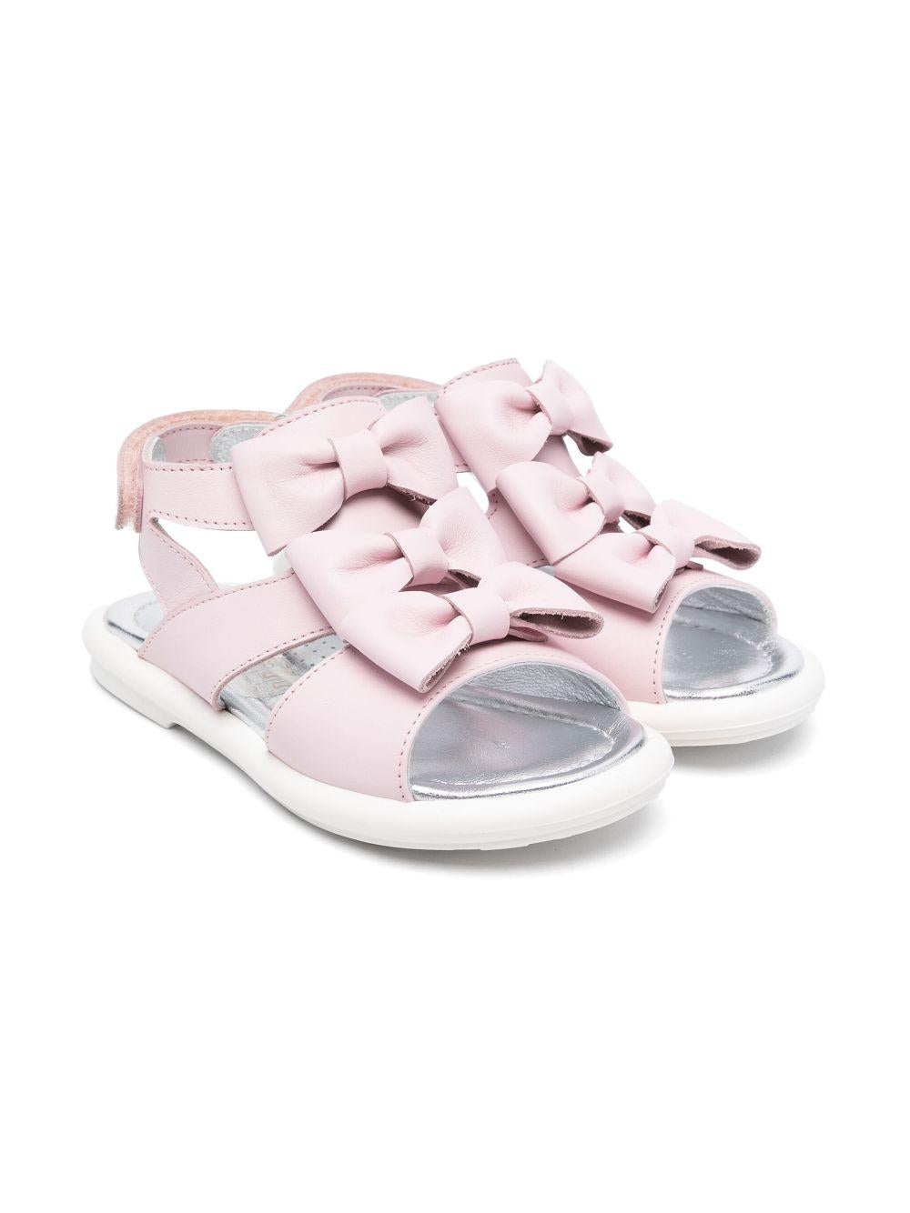 Sandali in pelle verniciata per bambina Monnalisa rosa con fiocco 83E015 5743 0090 MONNALISA 
