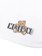 Set cappellino e bavaglino per neonati Moschino Kids bianco con logo sul davanti MUY095LCA19 10101 MOSCHINO KIDS 