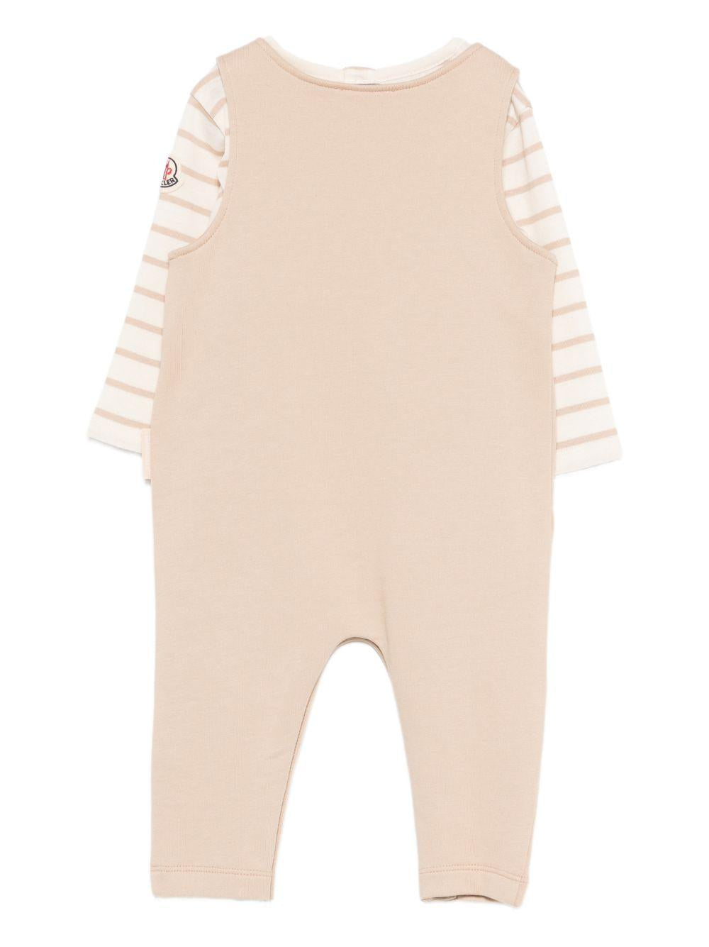Completo per neonato Moncler Kids beige con logo sul davanti L19518M0000389AKM 222 MONCLER KIDS 
