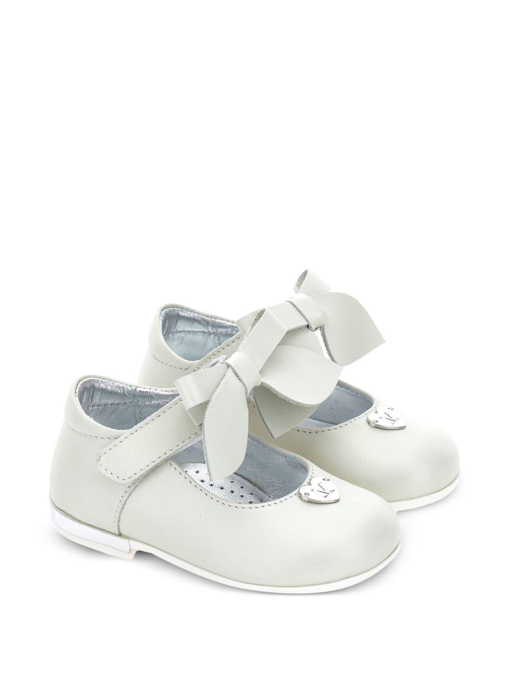 Ballerine per bambina Monnalisa Kids bianche con applicazione fiocco 83H000 8777 0001 MONNALISA KIDS 