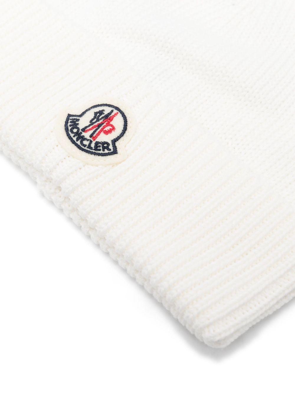 Cappello per neonati Moncler Enfant bianco con ricamo logo L19513B00006M2861 002 MONCLER KIDS 