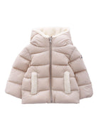 Piumino per neonati Moncler Enfant Bluma rosa con cappuccio K29511A00011597YF 268 MONCLER ENFANT 