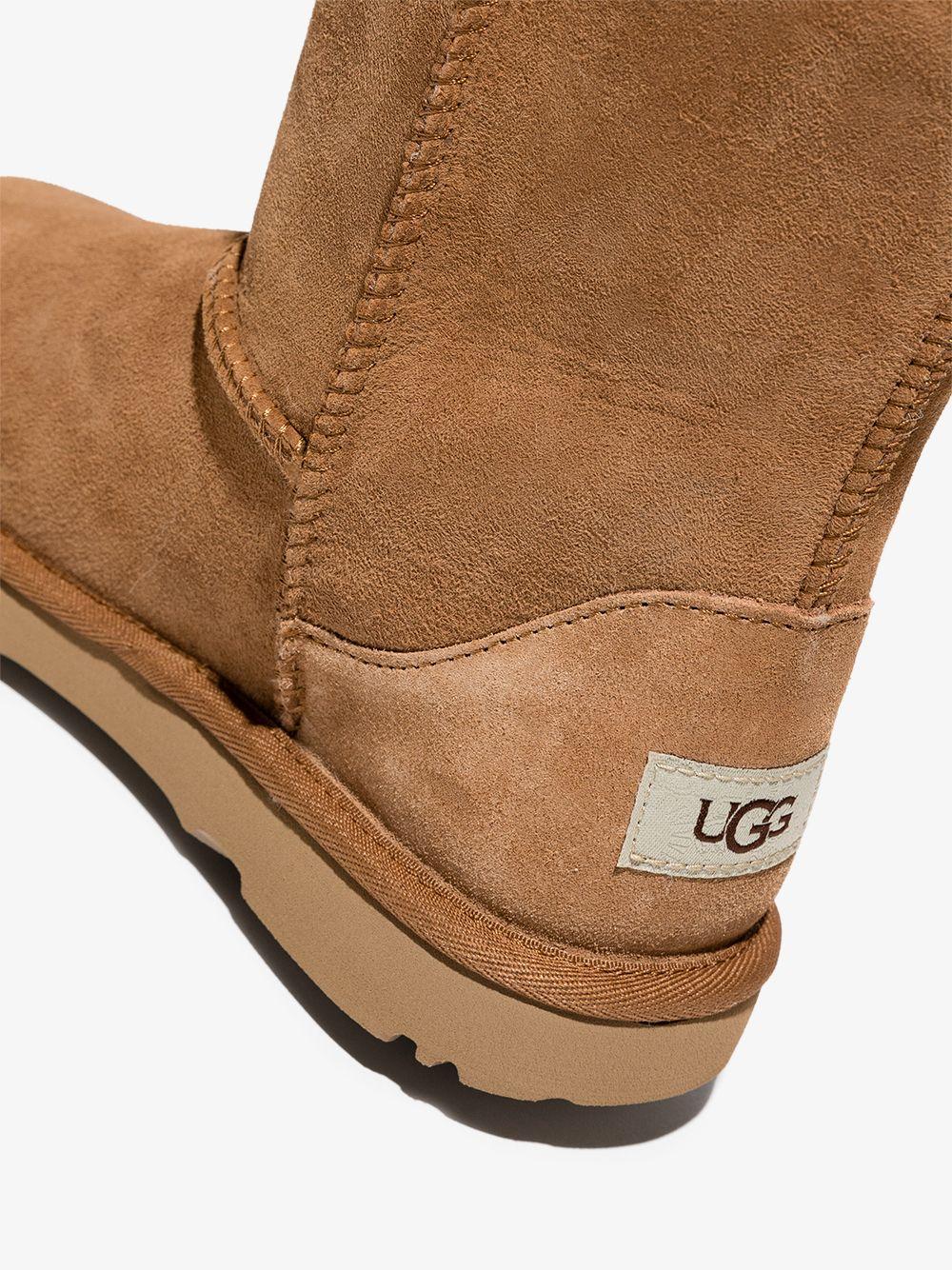 Stivali Classic II TD per bambina UGG Kids marroni con cuciture tono su tono 1017703K CHE UGG 