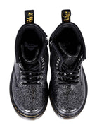 Stivali per bambina Dr. Martens Kids neri con effetto glitter 41435001 1460 Dr martens kids 