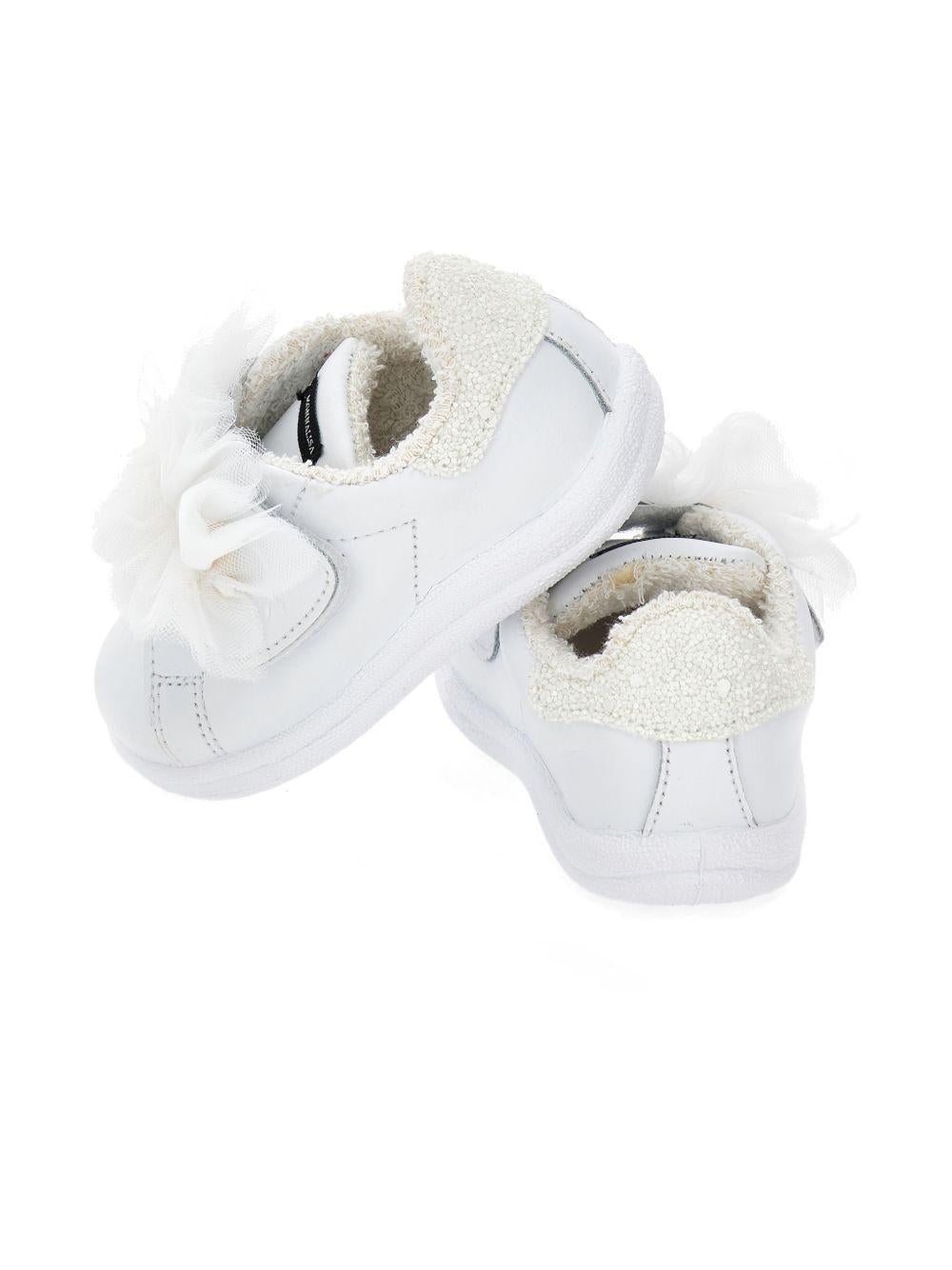 Sneakers per bambina Monnalisa bianche con dettaglio in tulle 83G012 7715 0001 MONNALISA KIDS 