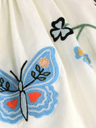 Abito Carlin per bambina Molo bianco con farfalle ricamate 2S26E123 9840 MOLO KIDS 