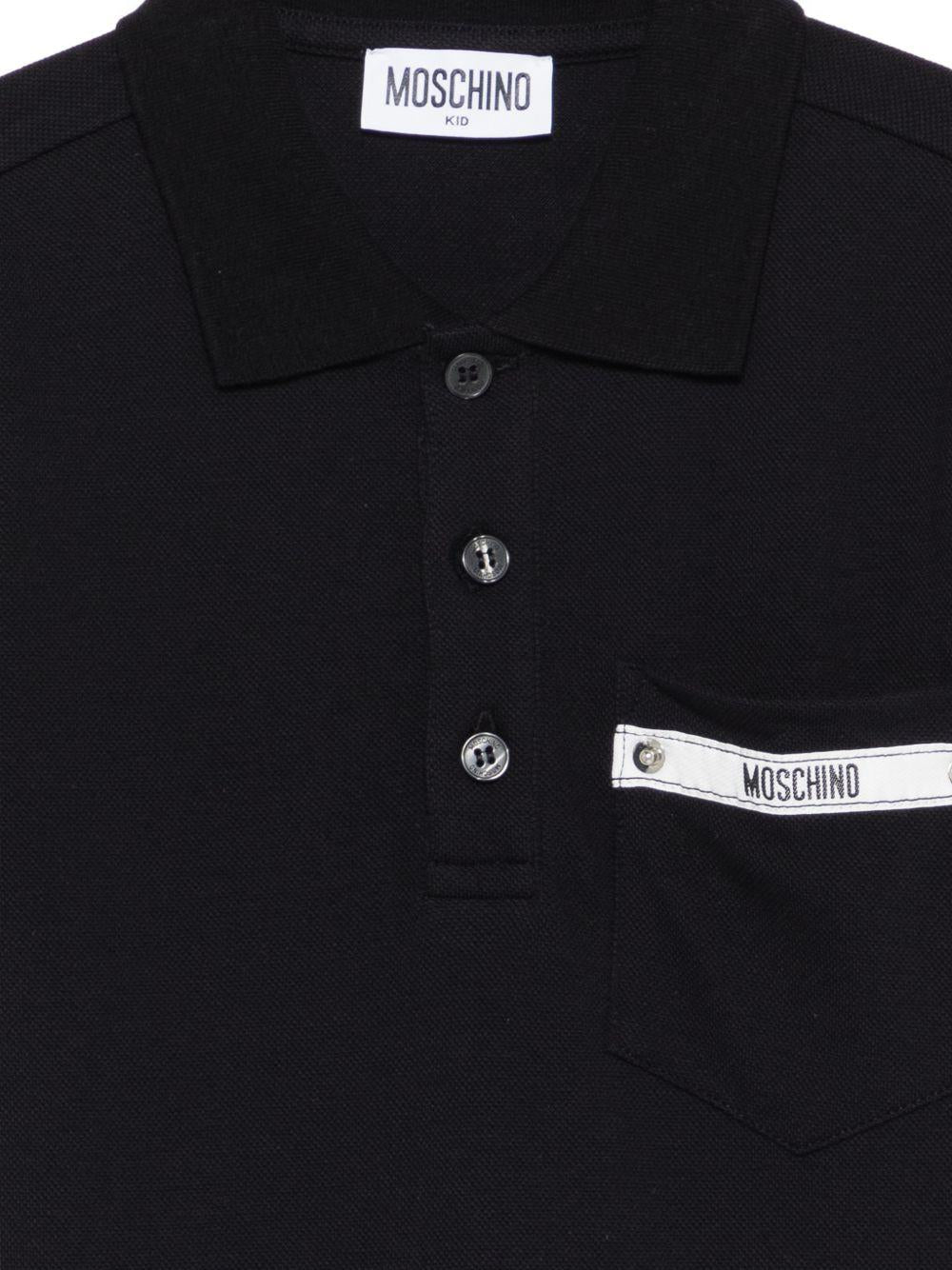 T-shirt per bambino Moschino Kids nera con colletto stile polo HUM05LLFA08 60100 MOSCHINO KIDS 