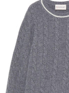 Maglione per bambino Moncler Enfant grigio in lana con motivo a trecce K29549C00004M1241 988 MONCLER ENFANT 