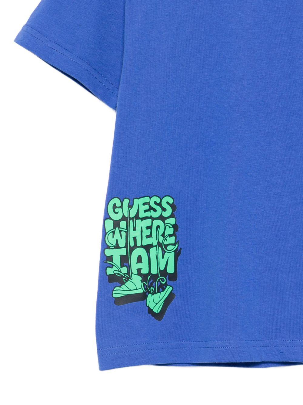 T-shirt per bambino Billieblush blu con scritta "Guess where I Am" sul davanti U21704 813 BILLIEBLUSH KIDS 