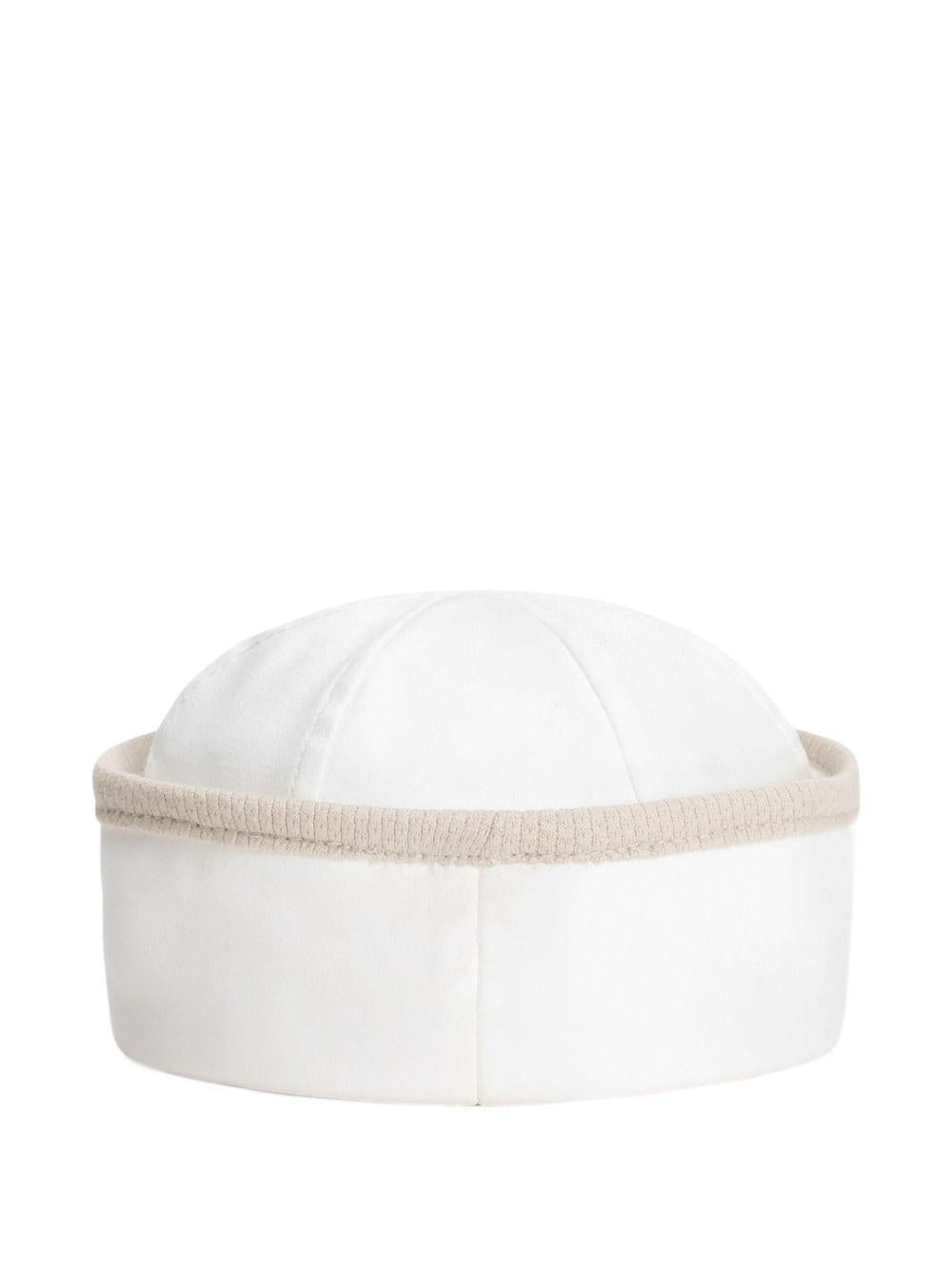 Berretto per neonati Dolce & Gabbana Kids bianco con logo ricamato LNJHAA G7PTA S9000 DOLCE & GABBANA KIDS 