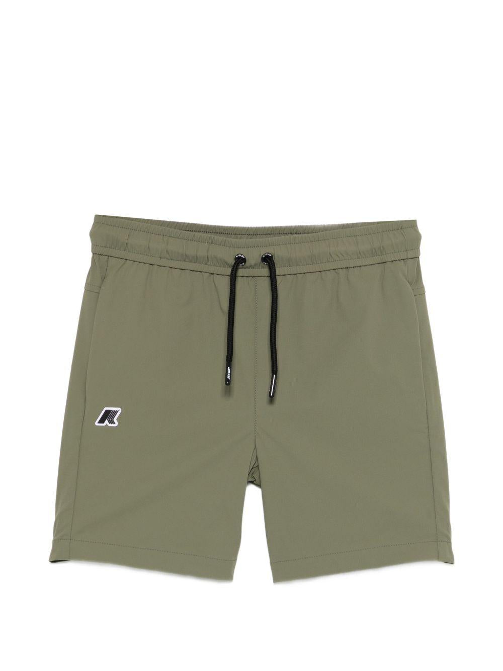 Shorts per bambino K-WAY Kids verde con logo sul davanti K7152BW V15 K-WAY KIDS 