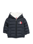 Giubbino per neonato Moncler Enfant blu scuro con cappuccio L19511A00006597X2 77G MONCLER KIDS 