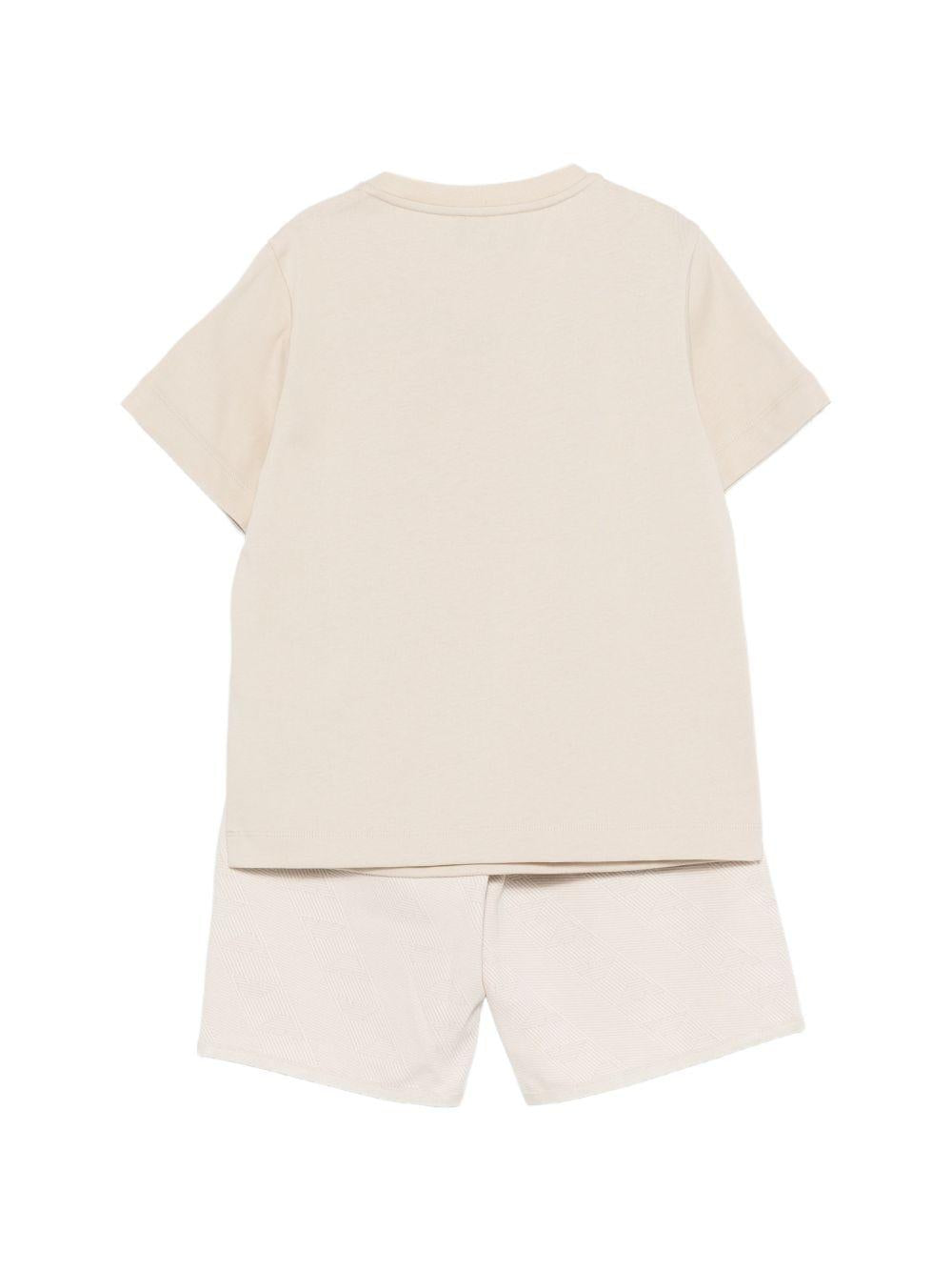 Set t-shirt e shorts per bambino Emporio Armani Kids beige con applicazione logo sul davanti EB001621 AF13715 M1399 EMPORIO ARMANI KIDS 