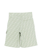 Cargo corti per bambino Fendi Kids verde con logo all-over JMF576 AVW1 F1DS6 FENDI KIDS 