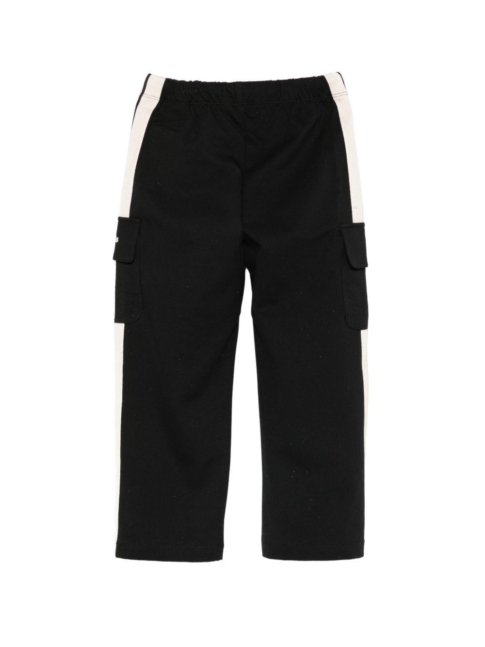 Pantaloni cargo Palm Angels Kids nero con dettaglio a strisce laterali PBCJ008S26FLE001 110 PALM ANGELS KIDS 