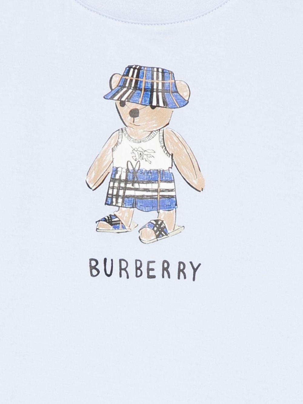 Tutina per neonato Burberry Kids azzurra con stampa grafica orsetto sul davanti 8119305 A2165 BURBERRY KIDS 