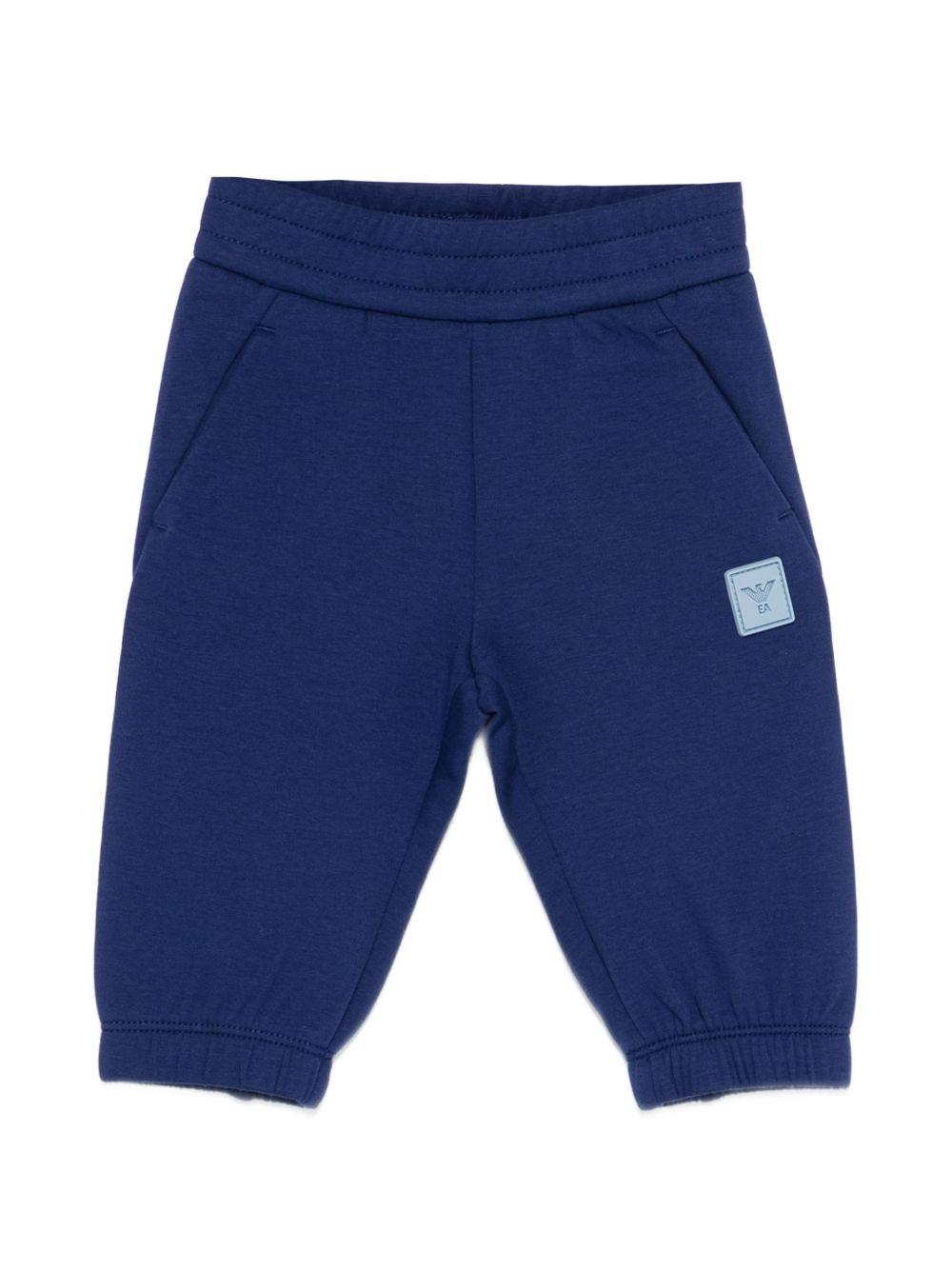 Pantaloni sportivi per neonato Emporio Armani Kids blu con applicazione logo EB001101 AF10126 UB105 EMPORIO ARMANI KIDS 