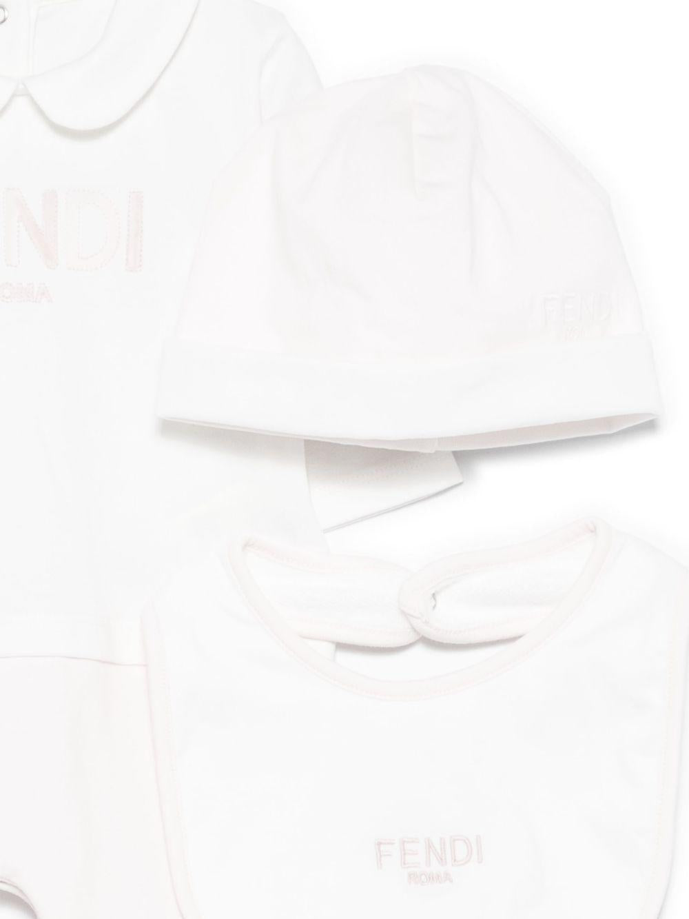 Set tutina, berretto e bavaglino per neonata Fendi Kids bianco e rosa con dettaglio logo BUK139 ST8 F0C11 FENDI KIDS 