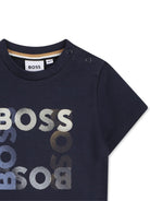 T-shirt per neonato Boss Kids blu con stampa grafica sul davanti J52882 849 BOSS KIDS 