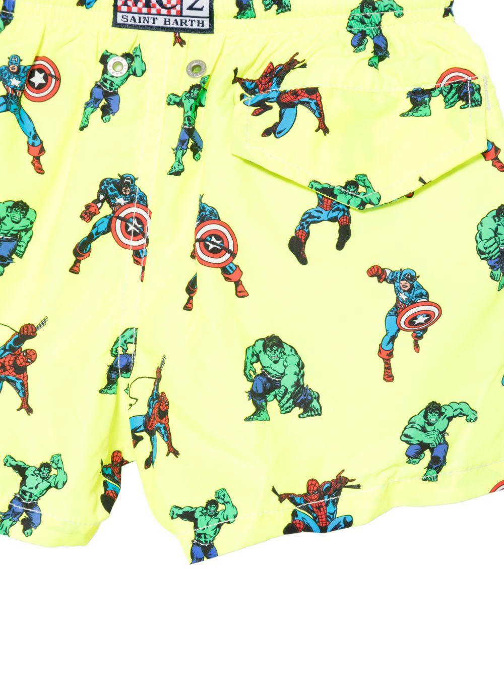 Costume per bambino MC2 Saint Barth Kids x Marvel verde con stampa grafica supereroi JEA0004 01639L MC2 ST. BARTH KIDS 