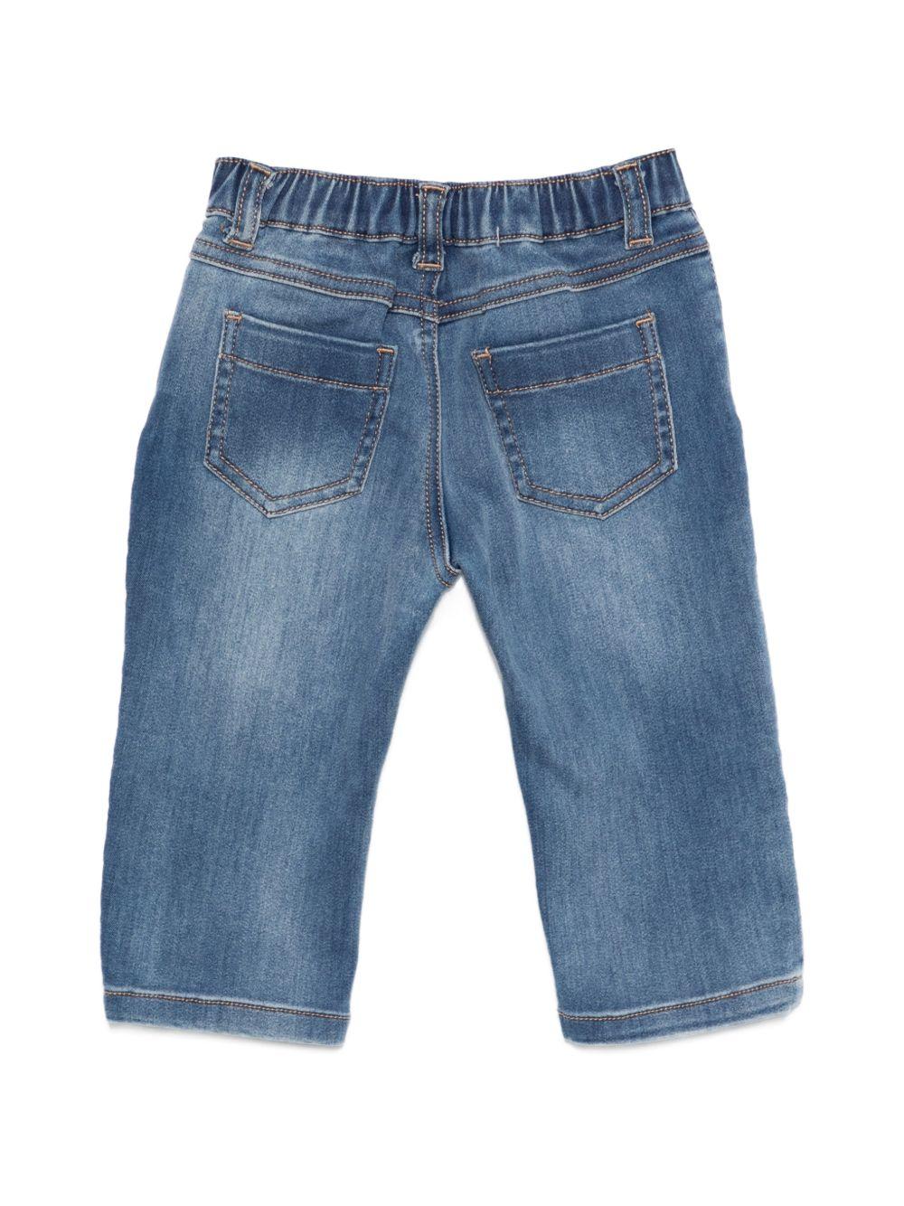 Jeans per neonato Moschino Kids in denim con applicazione Teddy Bear MNP04ZLXE43 40332 MOSCHINO KIDS 