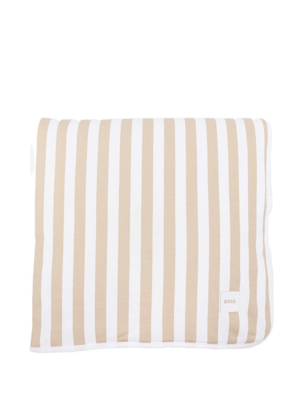 Coperta per neonato Boss Kids beige con design a righe J53093 249 BOSS KIDS 