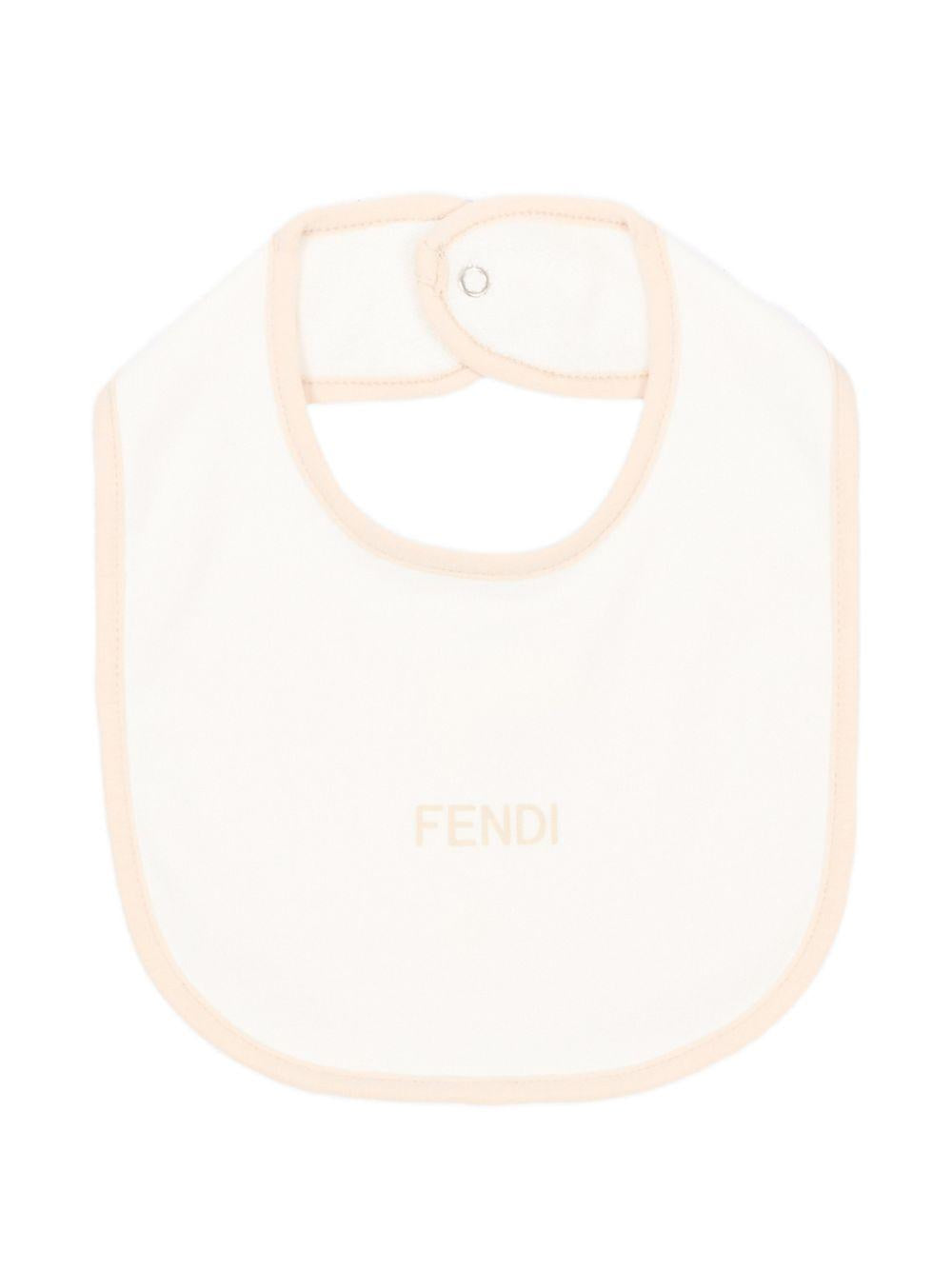 Set tutina, berretto e bavaglino per neonati Fendi Kids bianco con stampa orsetto BUK167 ST8 F0TU9 FENDI KIDS 