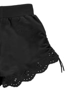 Shorts per bambina Monnalisa neri con orlo a smerlo 17G401 7014 0050 MONNALISA KIDS 