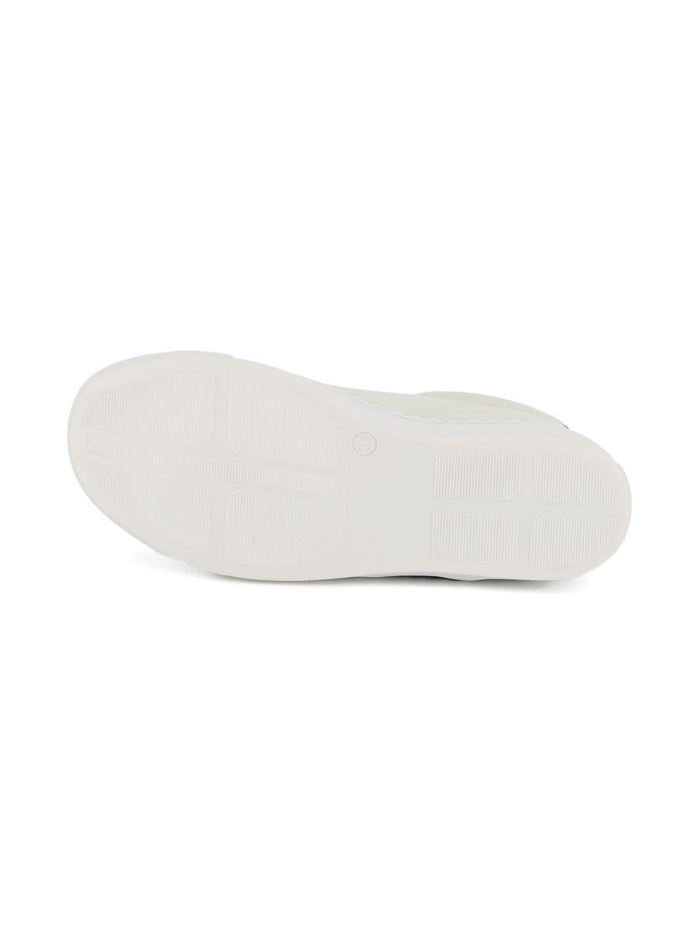 Sneakers per bambina Chloé Kids bianche con toppa con logo C20887 117 CHLOE' KIDS 