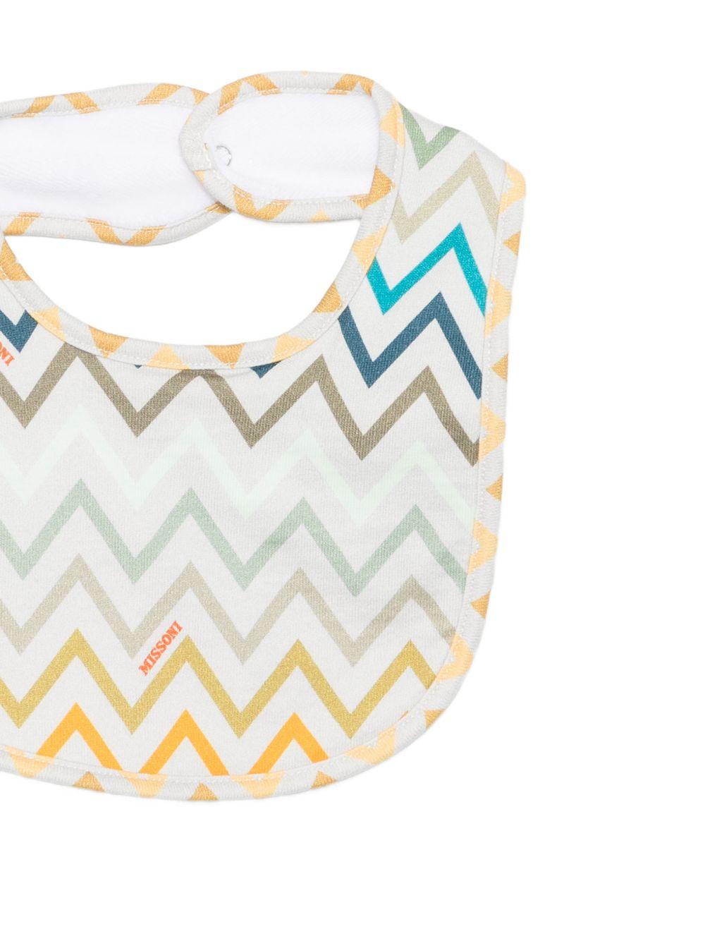 Set tutina, bavaglino e berretto per neonati Missoni Kids bianco con dettagli a zigzag MZB300 Z3672 102 MISSONI KIDS 