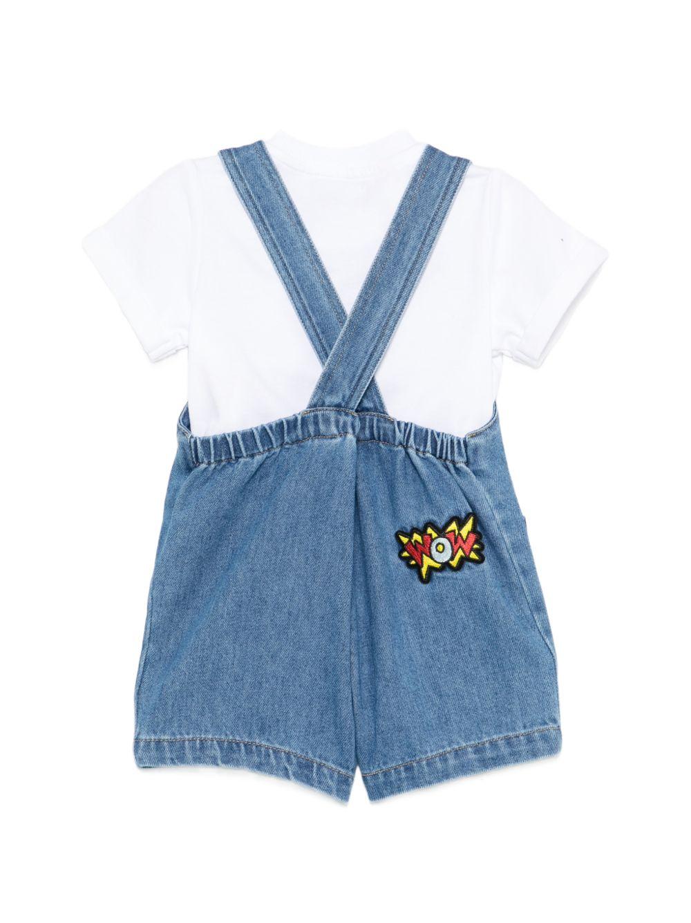 Set t-shirt e salopette per neonati Moschino Kids multicolore con toppa con logo sul davanti MUG01RL0E34 40646 MOSCHINO KIDS 