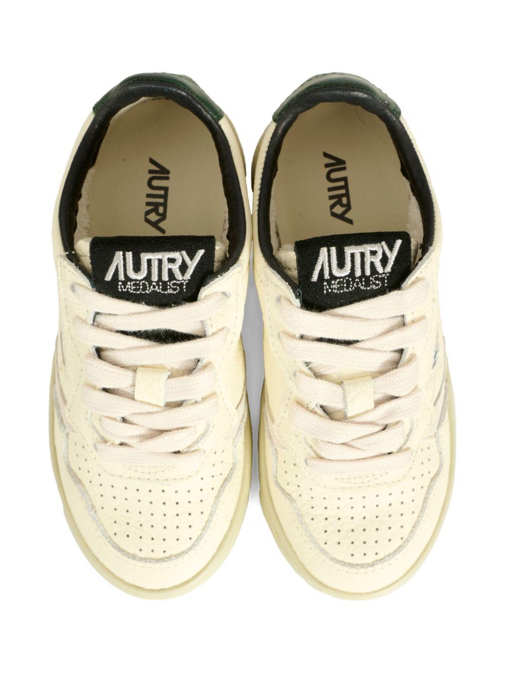Sneakers per bambini Autry Kids bianco in pelle traforata Medalist KULK NU07 AuTRY KIDS 