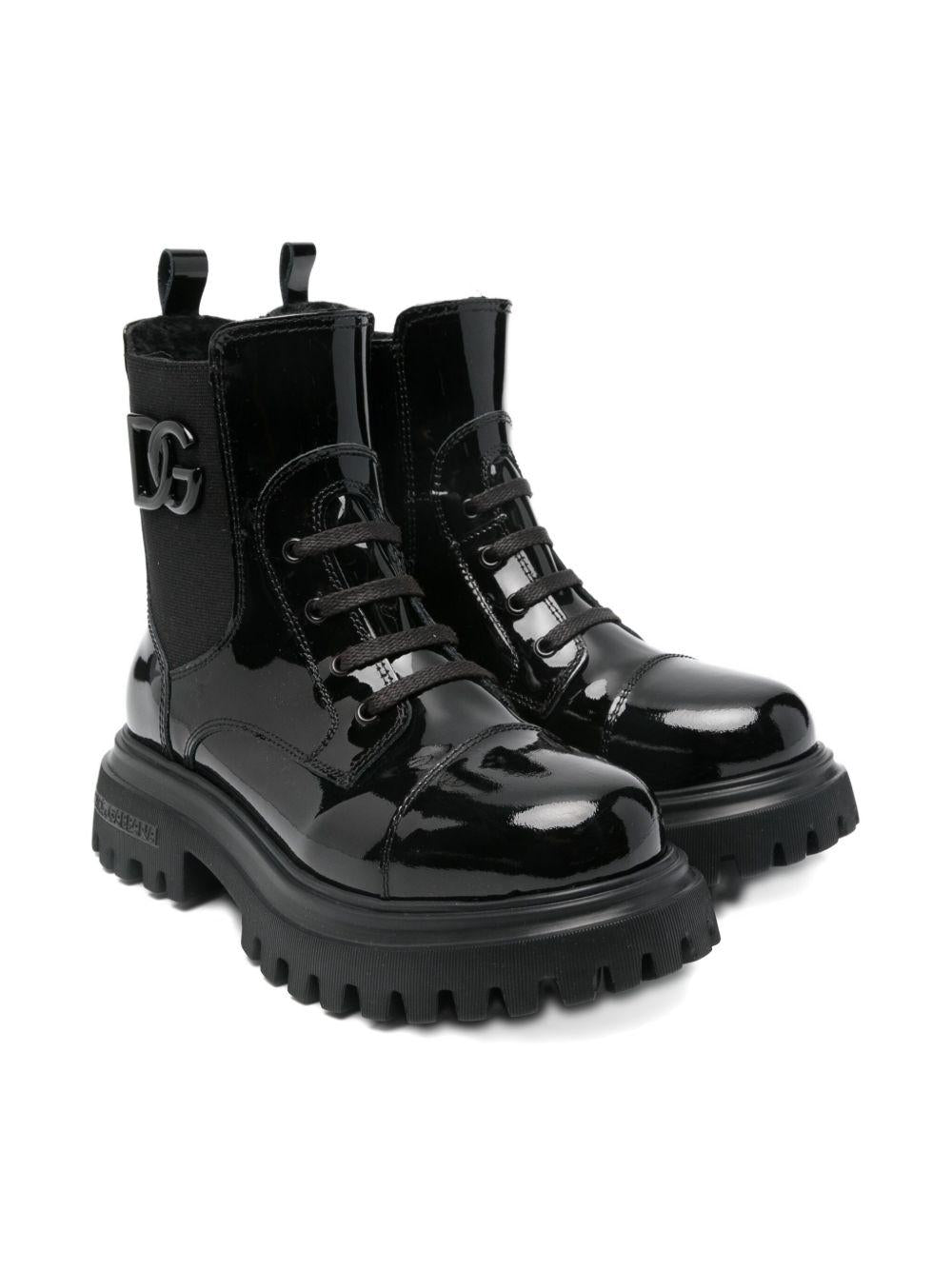 Stivali per bambina Dolce & Gabbana Kids neri con placca con logo D11360 AW623 80999 DOLCE & GABBANA KIDS 