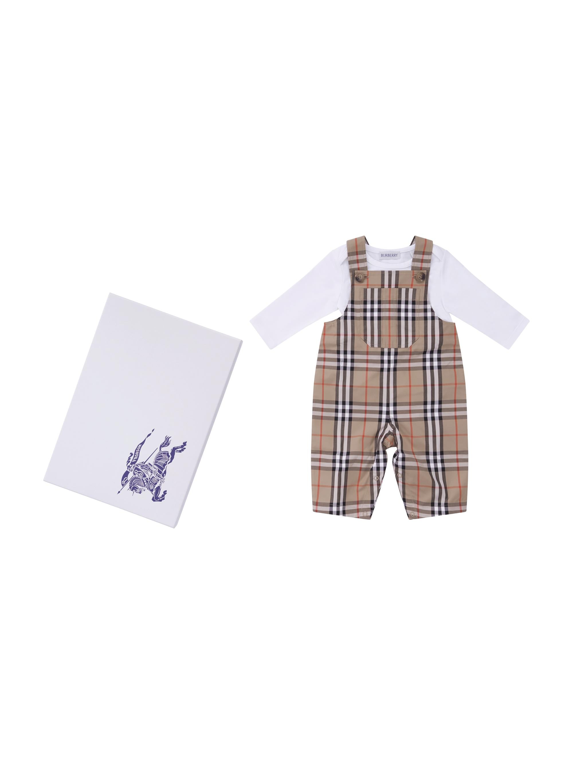 Set tre pezzi per neonato Burberry Kids beige con caratteristico motivo Vintage Check 8117965 B9368 BURBERRY KIDS 